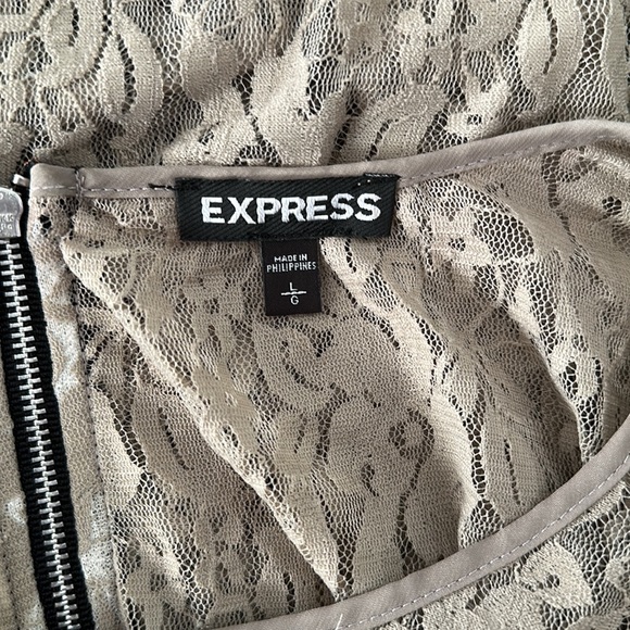 Express see through lace top - Picture 4 of 5